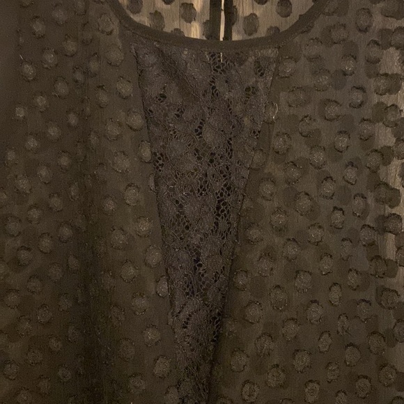 Robbi & Nikki lace top size medium - Picture 3 of 4